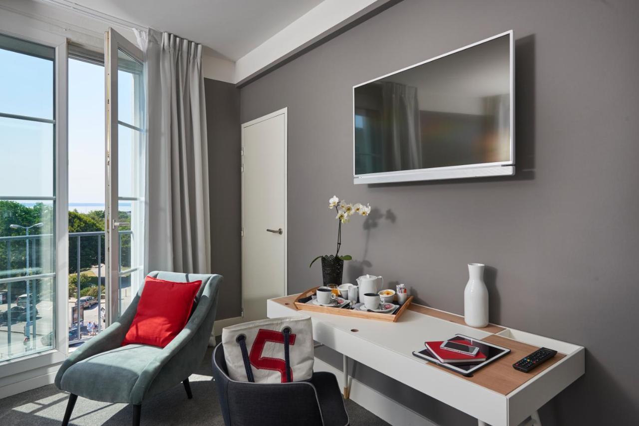 Mercure Centre Les Voyageurs Hotel