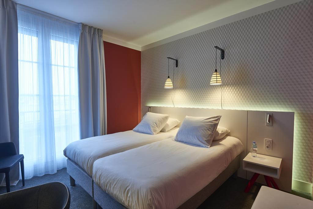 Hotel Mercure Centre Les Voyageurs 4*