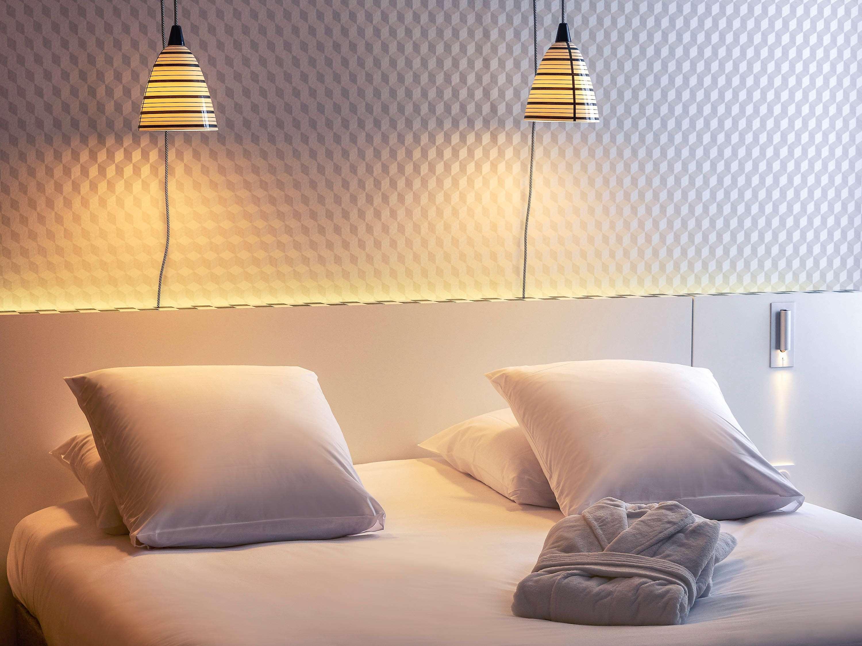 Mercure Centre Les Voyageurs Hotel 4*